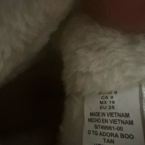 Old Navy Faux Suede Booties 9 - Picture 2 of 3